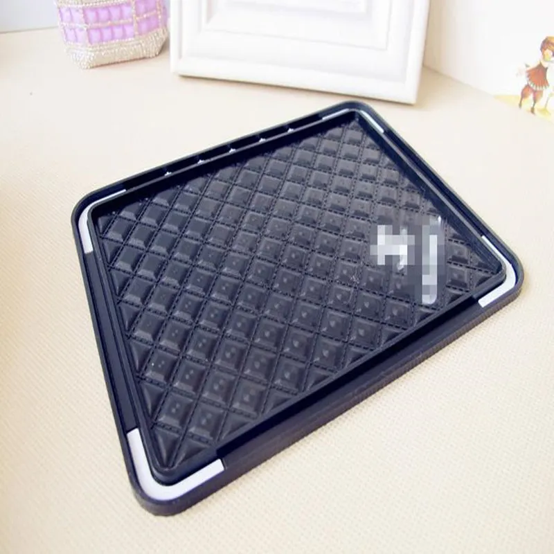 Groothandel Modeartikelen Opslag Mat C Style Black Silicone Pad Antislip Mat / Car Cup Mat VIP-geschenk