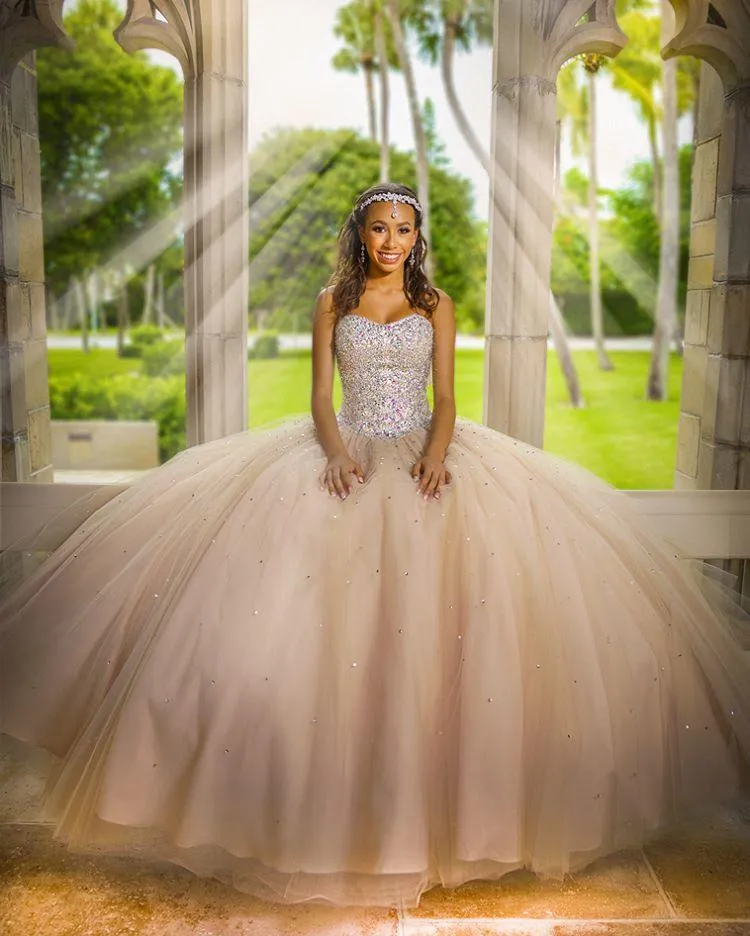 ثياب شمبانيا quinceanera ثوب الكرة ، فستان حفلة موسيقية للحلو 16 فتيات من البلورات المخرمة أجسام التخرج ضمادة التخرج فستان B86