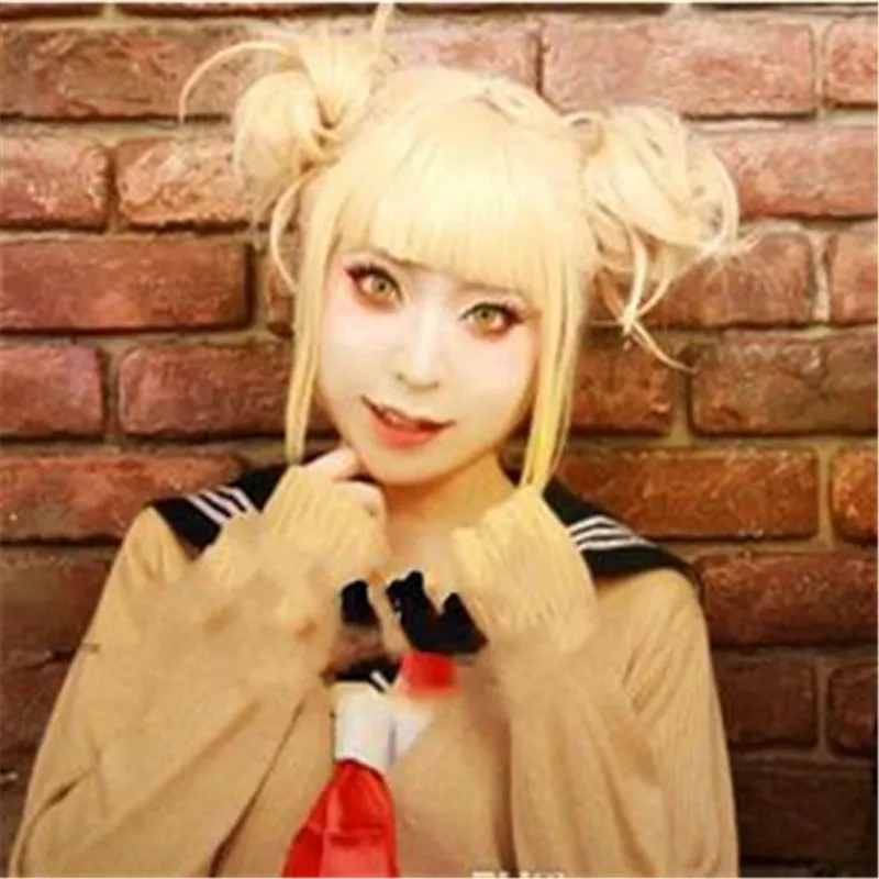 Boku no Hero: Cosplay de Himiko Toga se prepara para beber sangue