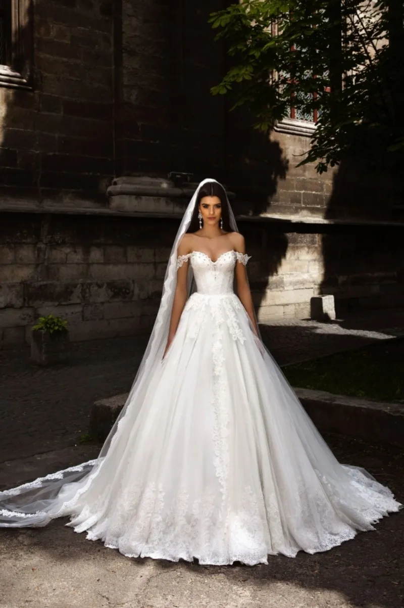 scoop neck off the shoulder wedding dress Mumuleo Scoop Neck Satin Wedding Dress with Detachable Train