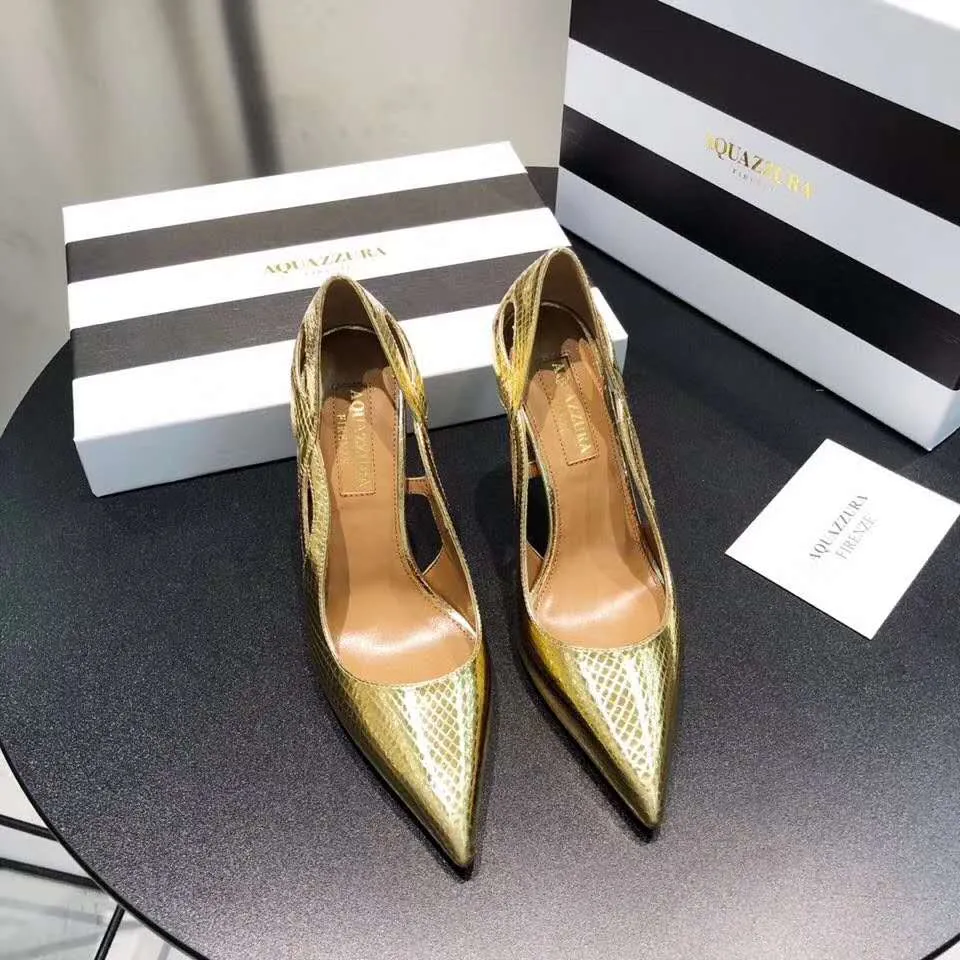 Metallic online gold pumps