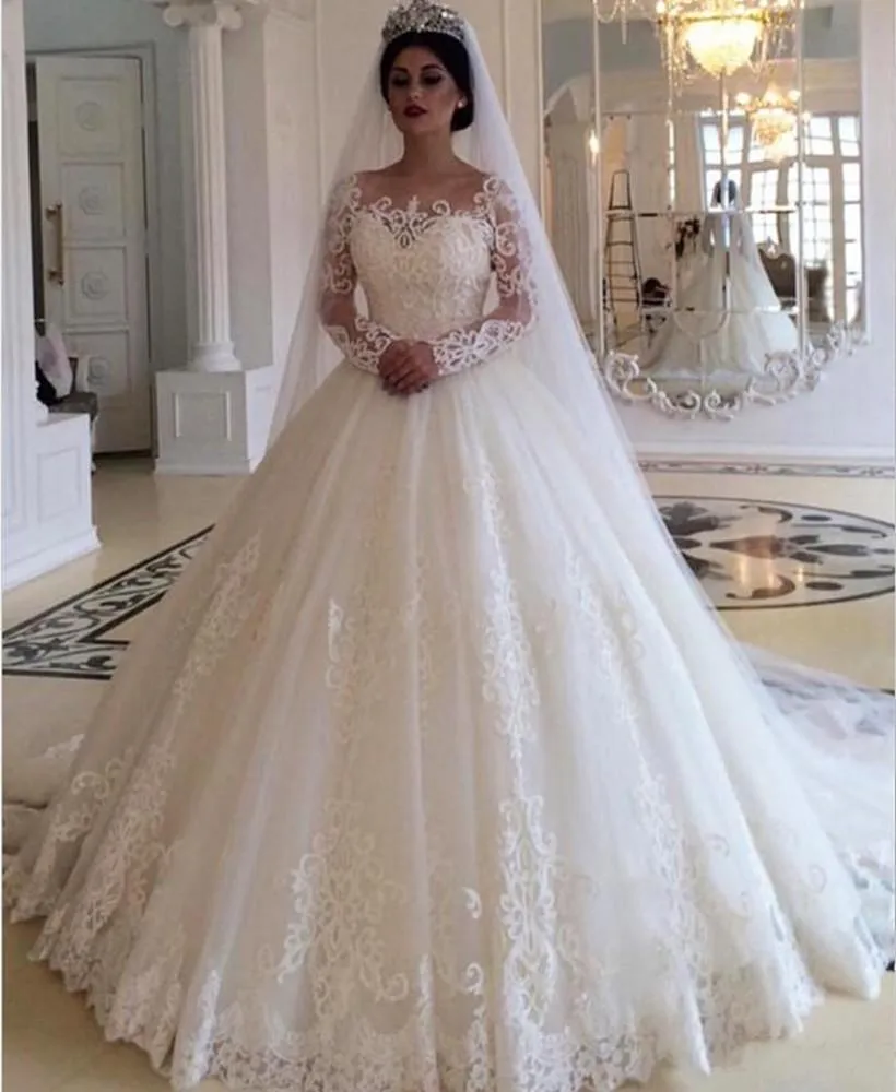 Beautiful Princess Wedding Dresses Boat Neck Long Sleeve Lace Appliques Chapel Robe De Mariee Tulle Plus Size Bridal Gowns