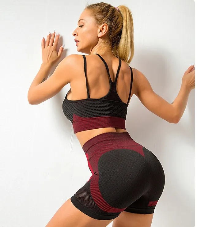 Tasarımcı Yoga Sportwear Eşofmanlar Spor Giyim Sutyen Tayt Hollow İki Parçalı Set Açık Kıyafetler Spor Şort Gym Suit Atletik Runner Giyim Yogaworld