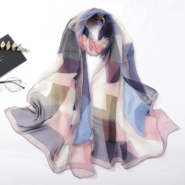 S1594 حار المرأة سليك وشاح الشاشة تقليد الحرير مثلث الهندسة شال الأغطية وشاح أنيقة رقيقة الأوشحة الشاطئ