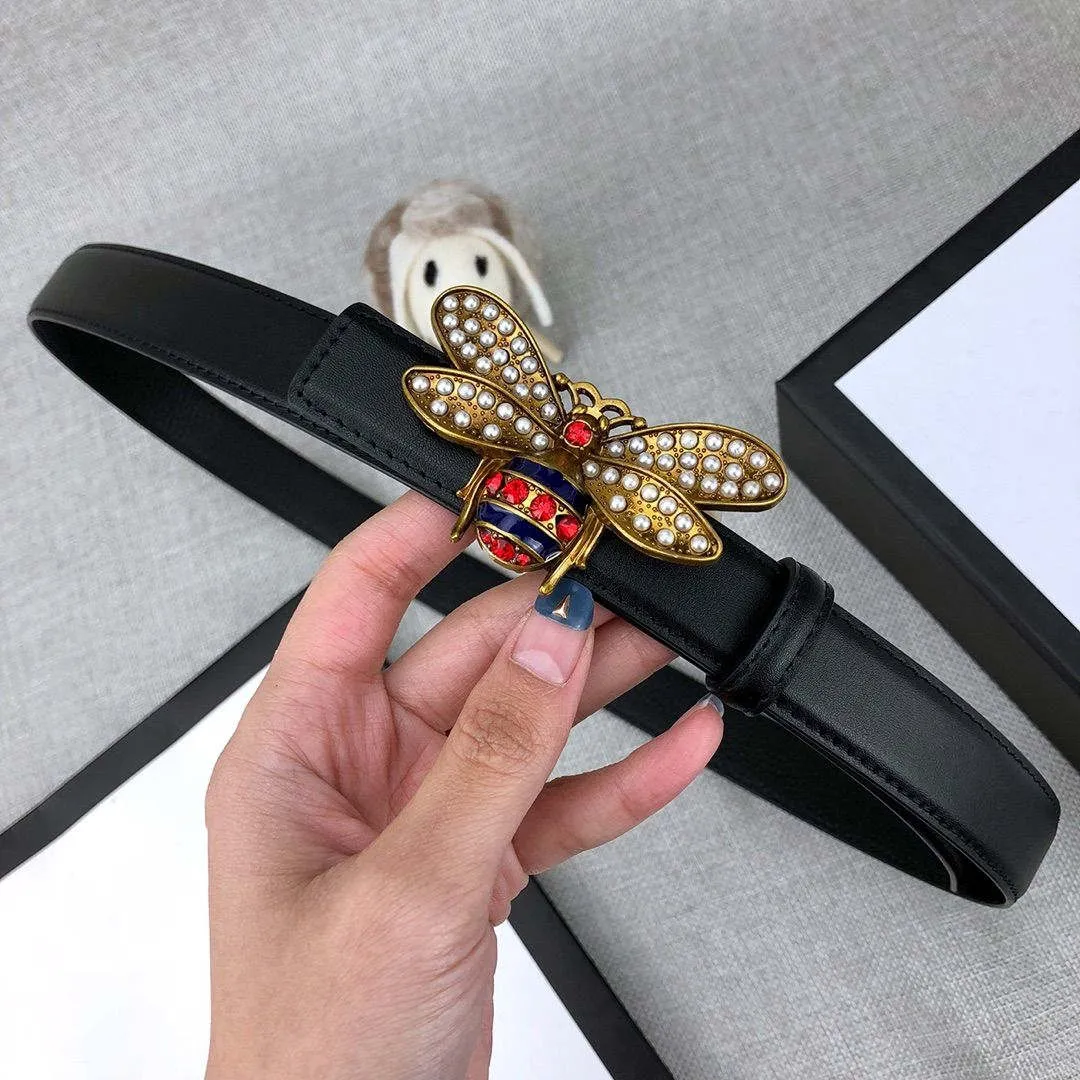 Gucci bee sales belt womens