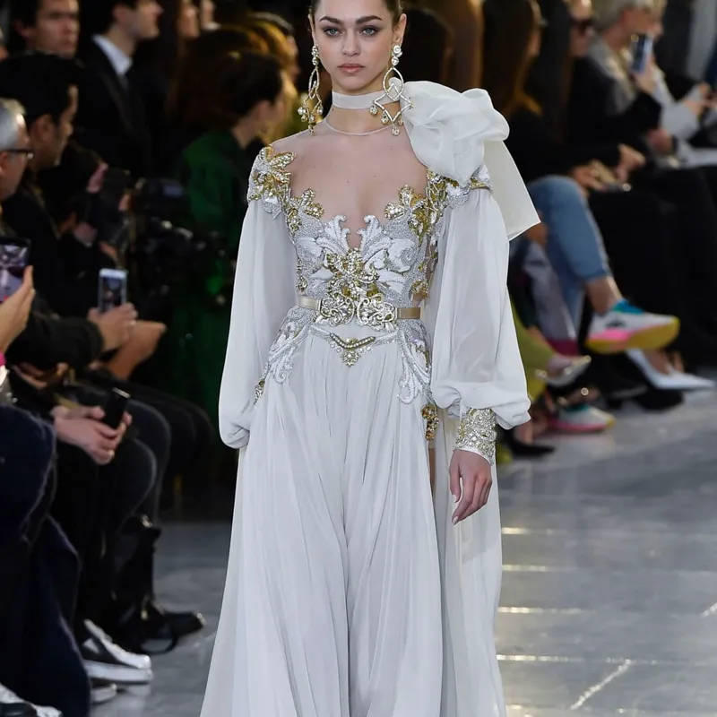 2021 Elegancki Elie Saab Prom Dresses Sheer Neck Gold Cekiny Aplikacje Długie Rękaw Suknie Wieczorowe Czerwona Dywan Runway Moda Sukienka