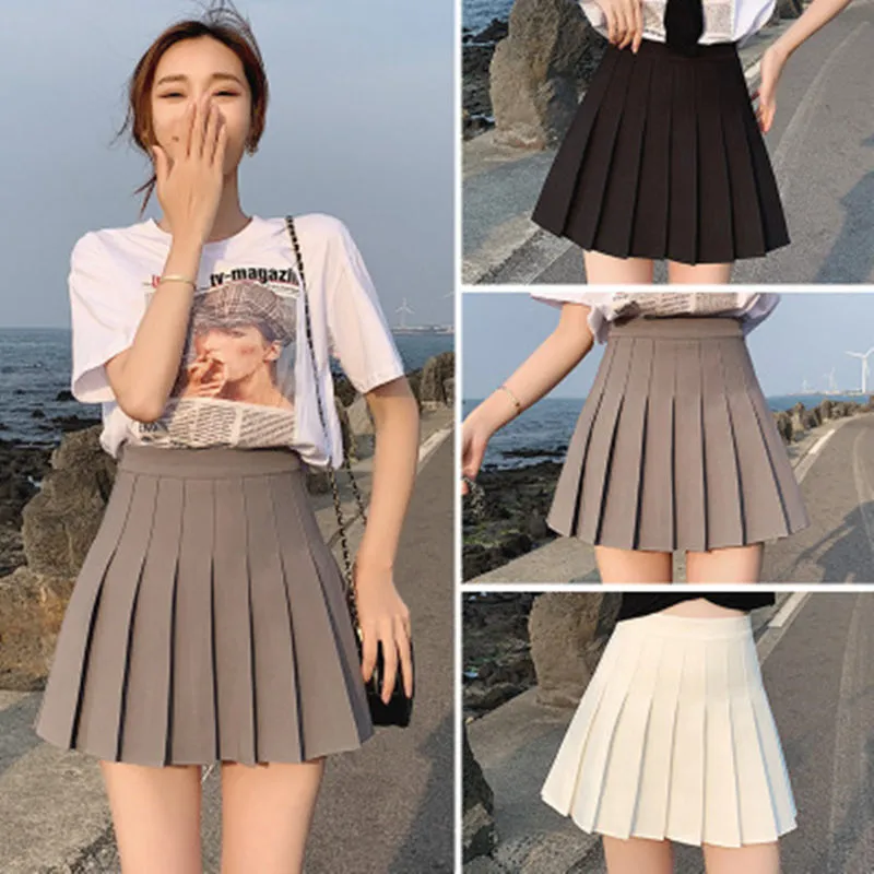 Blackday Black Pleated Mini Skirt for Women with Zipper Closure