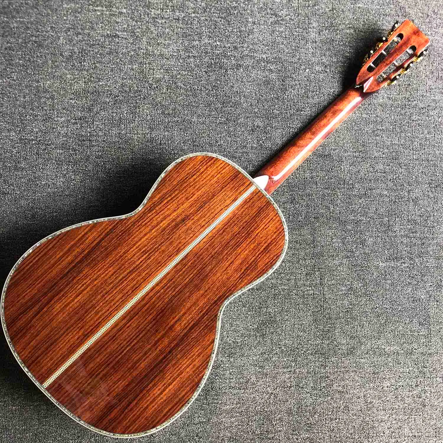 ソリッドボディアコースティックギター 39 インチ OOOを￥66,465