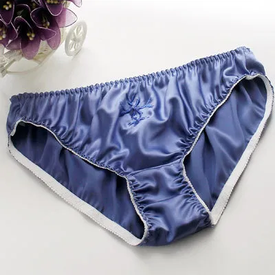 100% Natural Mulberry Silk Underwear for Women High Waist Breathable Silk  Briefs Seamless Ladies Panties Lingerie (Color : Skin, Size : XXL/XX-Large)  : : Clothing, Shoes & Accessories