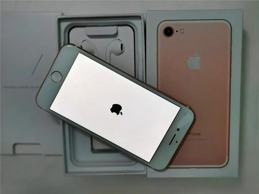 Apple IPhone 7 Refurbished Unlocked 4G LTE Smartphone 4.7 IOS, A10