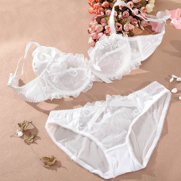 Women's Bra Large Size White Lace Bra Sexy Gathering Ladies Underwear  Breathable Comfortable Underwire Butterfly Lace Bralette - AliExpress