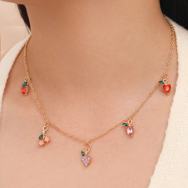 Zoete Hangers Vrouwen Mode Crystal Apple Cherry Grape Fruit Ketting Exquisite Gouden Collier Sieraden Geschenken