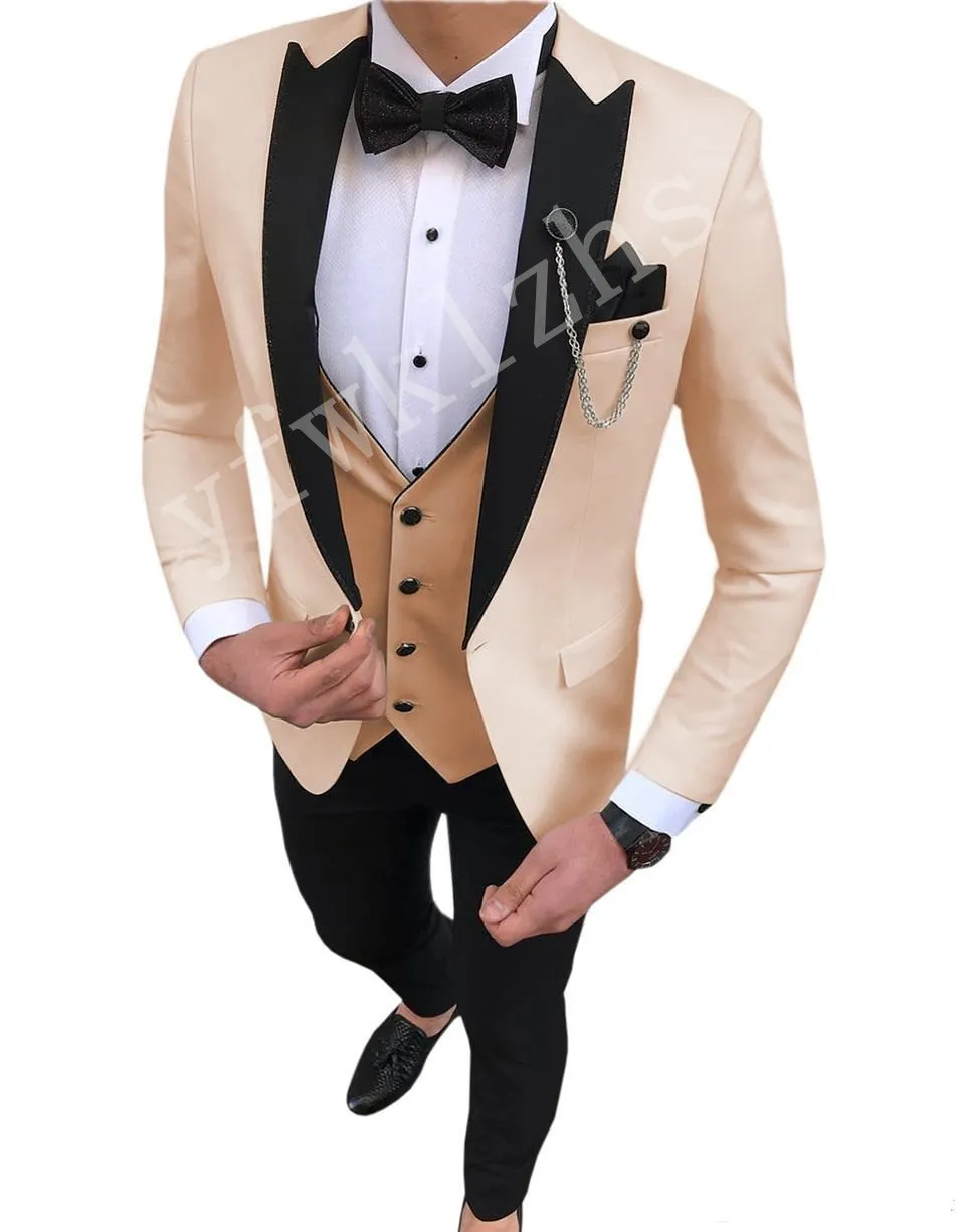 Выполненный на заказ Пик нагрудные Groomsmen One Button Groom Tuxedos Мужские костюмы Свадебные / выпускной вечер / ужин Шафер Blazer (куртка + штаны + Tie + Vest) W238