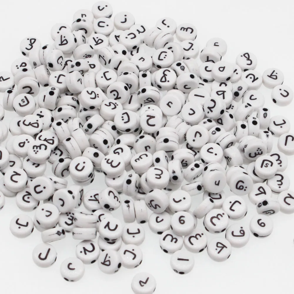 Chongai 300pcs runda akryl arabiska alfabetet / brev lösa pärlor mix bokstäver för smycken gör DIY pärlor tillbehör 4x7mm Y200730