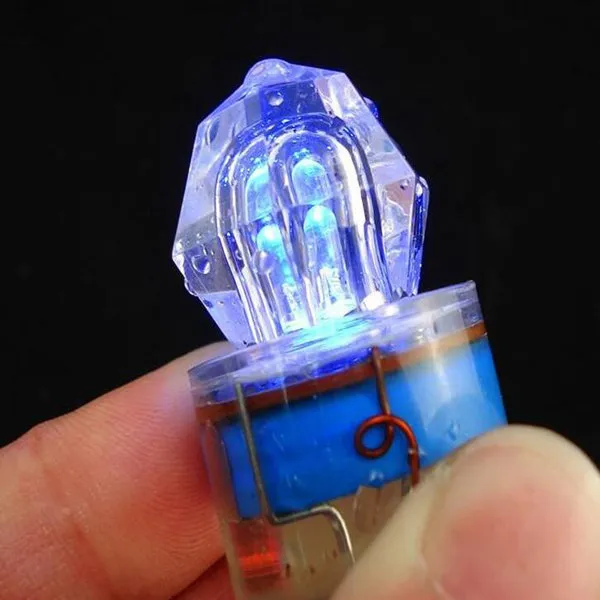 LED Deep Drop Underwater Diamond Fishing Flashing Light Best Bait