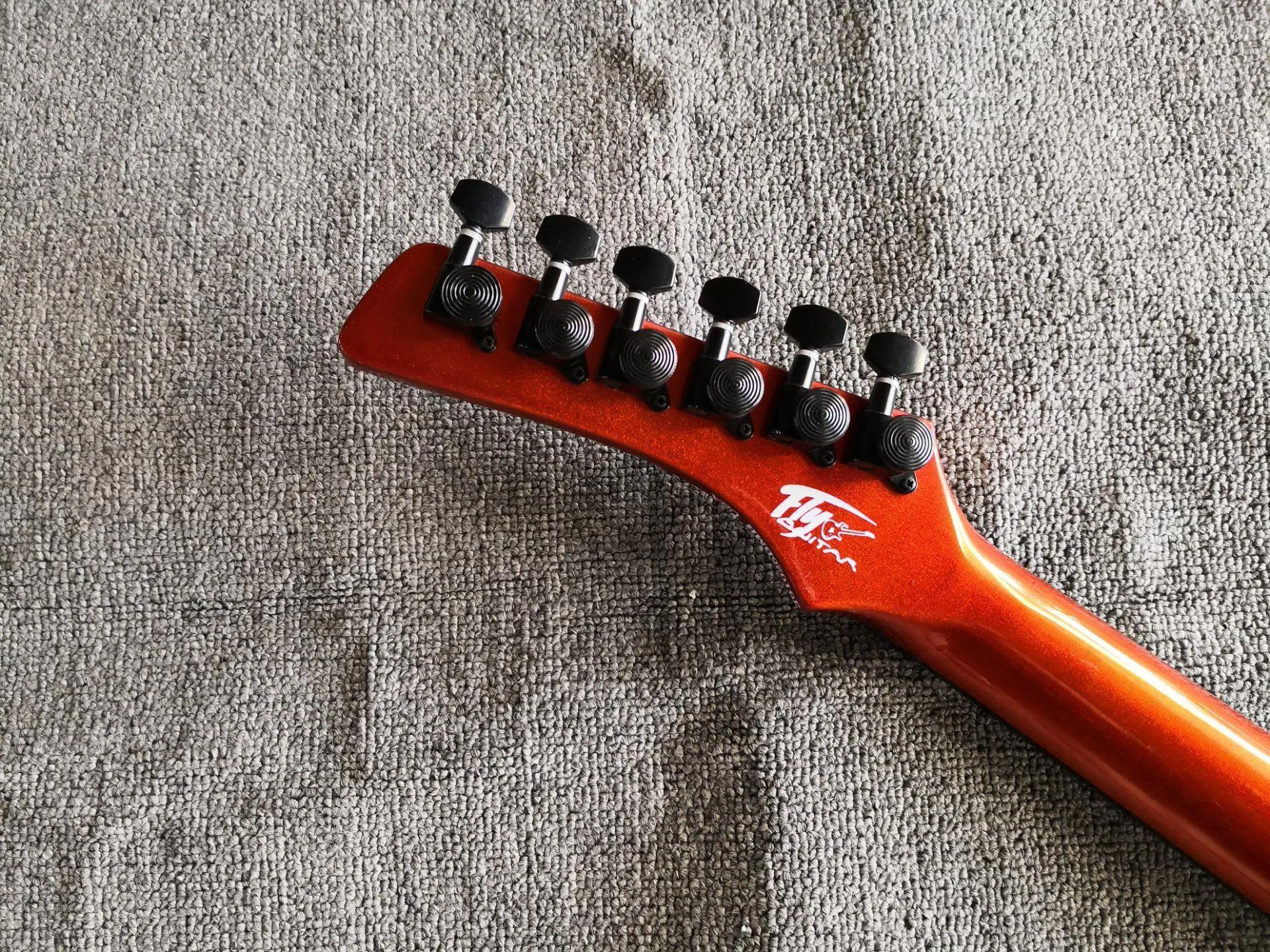 レッド ソリッドボディ エレキギター エレキギター レッド ソリッドボディ - メルカリ