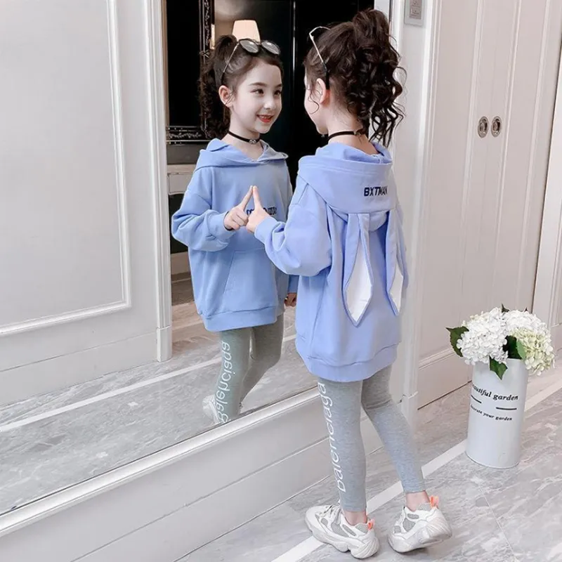 Trajes para chicas adolescentes 2025