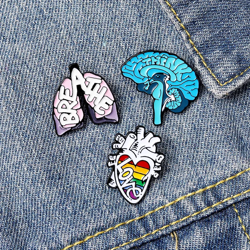 Cartoon coeur poumons braines broches broches orgues humains émail envers vêtements sac punk bijoux cadeau pour un ami en gros