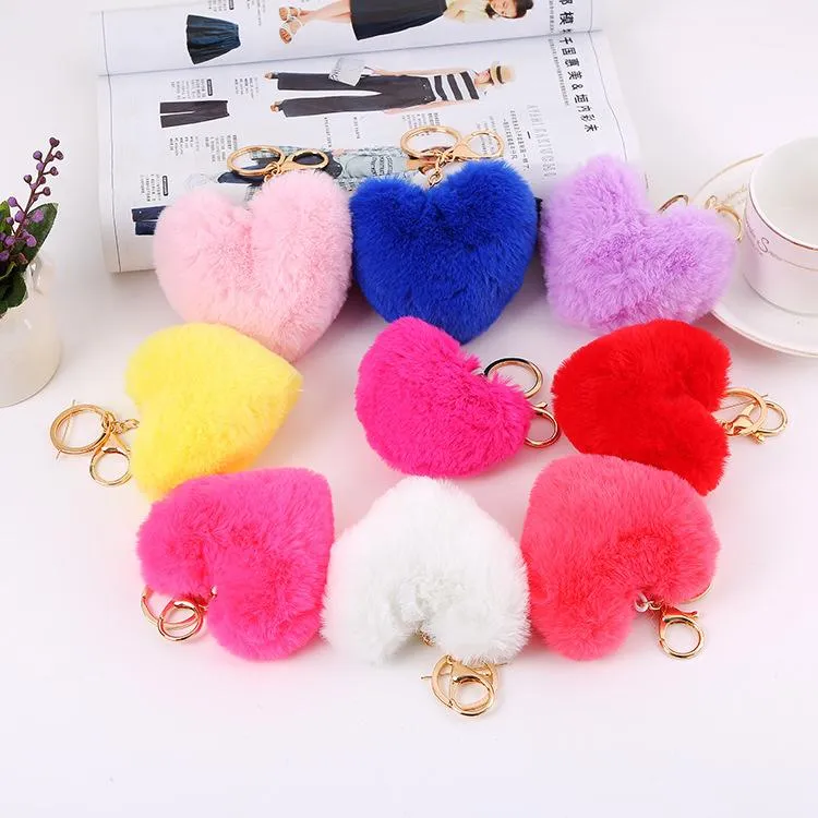 Keychains Lanyards Pom Keychain Pompom Key Chain Heart Ball Keychains Fluffy Faux Rabbit päls Keyring Key Ring Women