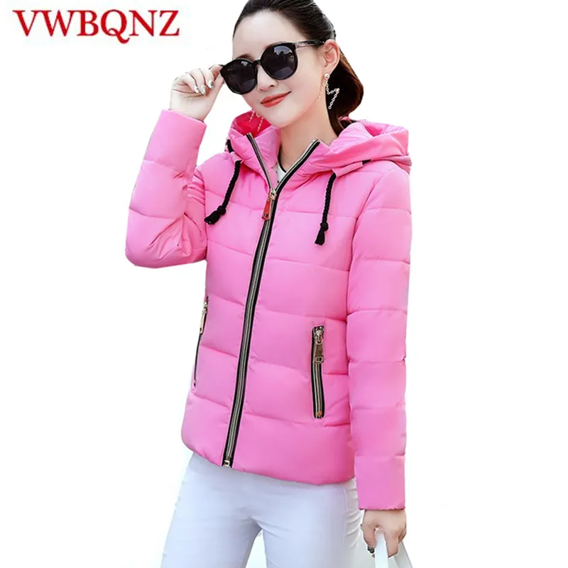 2020 Kvinnor Vinterjacka Höst Hooded Coat Kvinna Kort Spring Jacka Kvinnor Padded Cotton Parkas Casual Student Basic Jackor