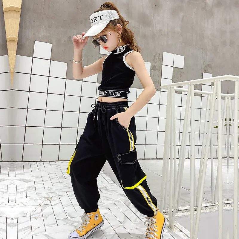 Modern Hip Hop Dance Mom Jeans Outfit For Girls Vest, Top, Pants, Cargo  Sweatpants Sizes 9 13 Years Streetwear For Teens And Babies From  Nickyoung06, $18.58