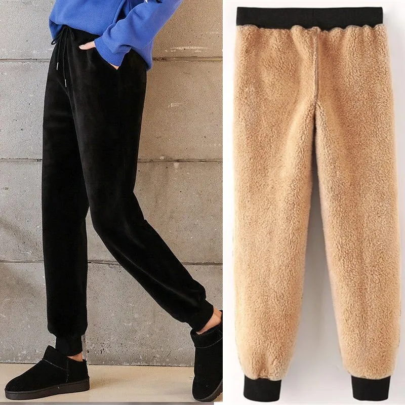 Warm and slim cashmere pants top