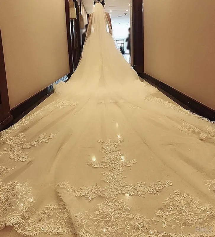 2022 w magazynie welony ślubne 3m 5m Lace Aplikacja Krawędź Tiul Katedra Długość Wedding Veil White Ivory Real Image