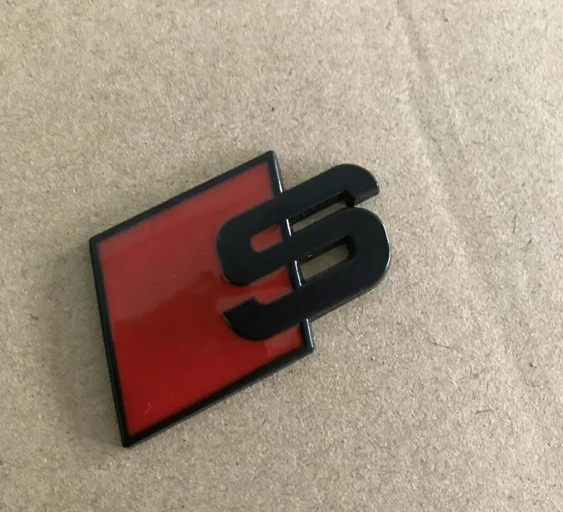 Audi S-Line, logo emblème autocollant, 2 pièces L + R, métal chromé  rouge, côté