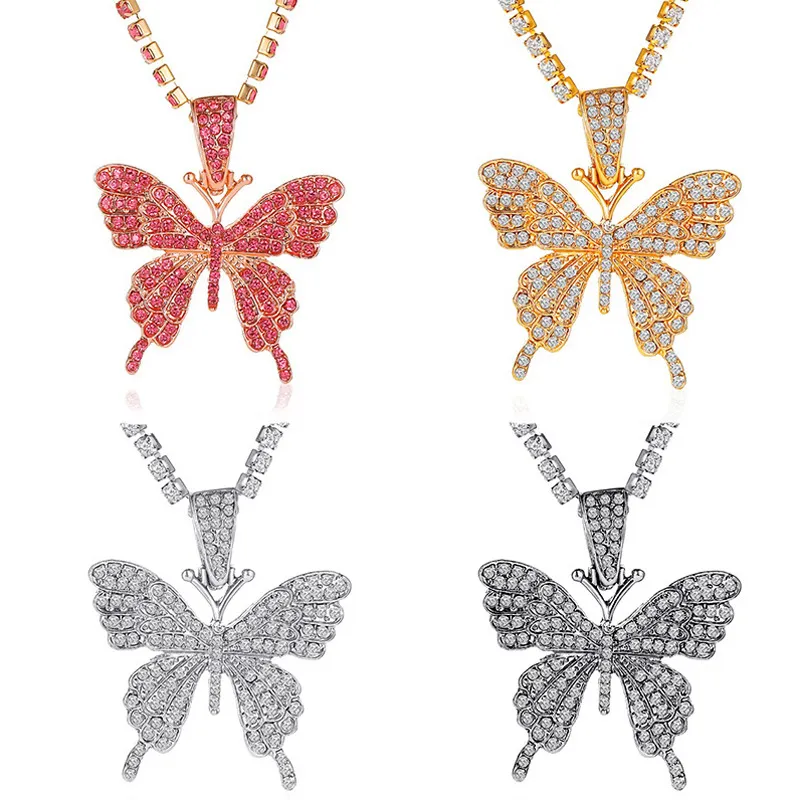 Nya Bling Bling Butterfly Halsband för kvinnor Iced Out Crystal Animal Pendant Kedjor Tjejer Mode Smycken Gift