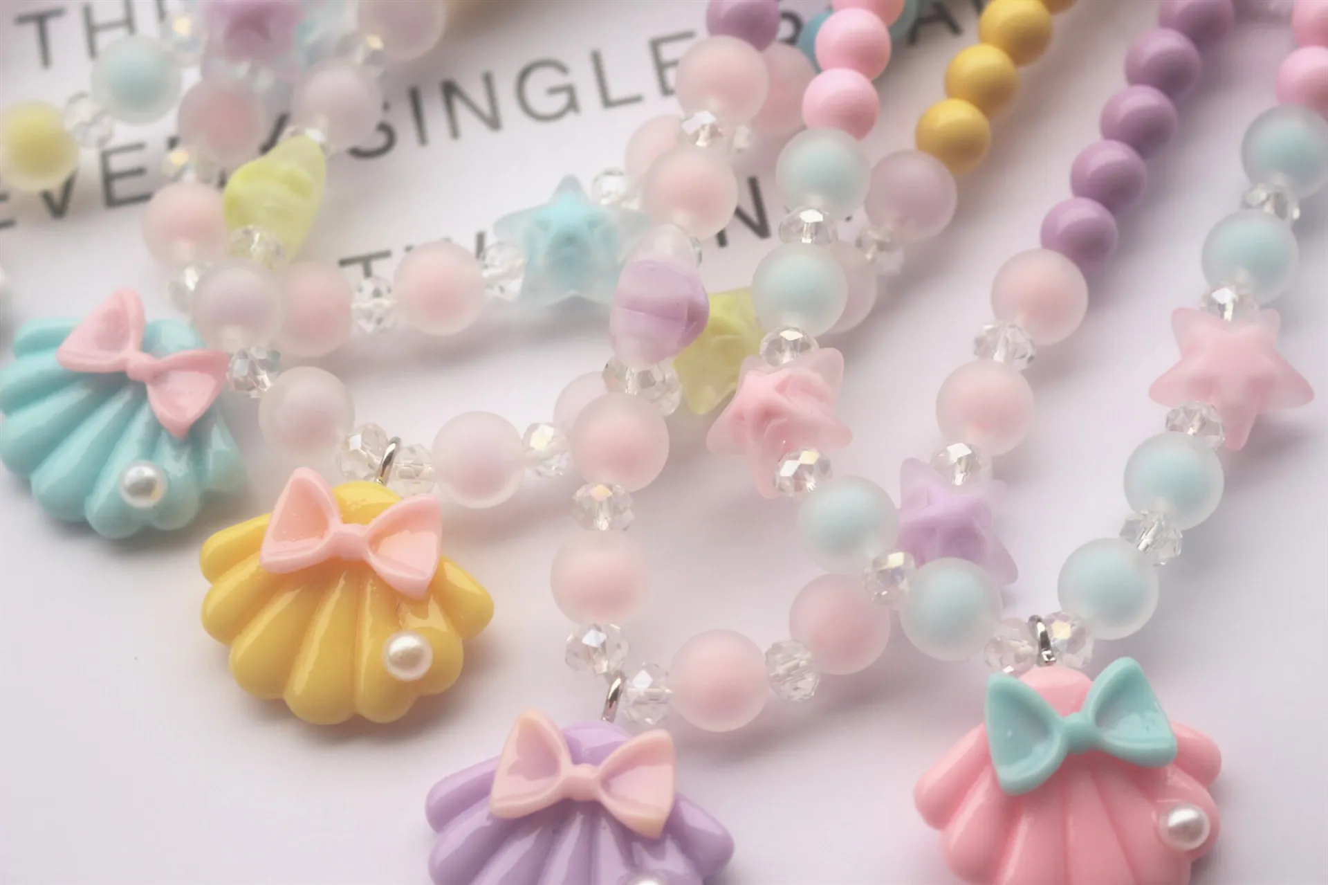 Fille Enfants Bijoux Coreenne Nouvelle Fille Collier Enfants Bracelet Accessoires Bonbons Perle Bebe Shell Collier Bracelet Bijoux Cadeau De Noel Du 1 07 Dhgate Fille Enfants Bijoux Coreenne Nouvelle Fille Collier Enfants Bracelet Accessoires Bonbons Perle Bebe Shell Collier Bracelet Bijoux Cadeau De Noel Du 1 07 Dhgate