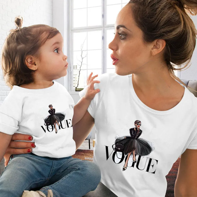 Fashion Family Matching Clothes Outfits Look Mother Daughter VOGUE Princess Tshirt Clothing Mommy and Me Family Look T-shirt