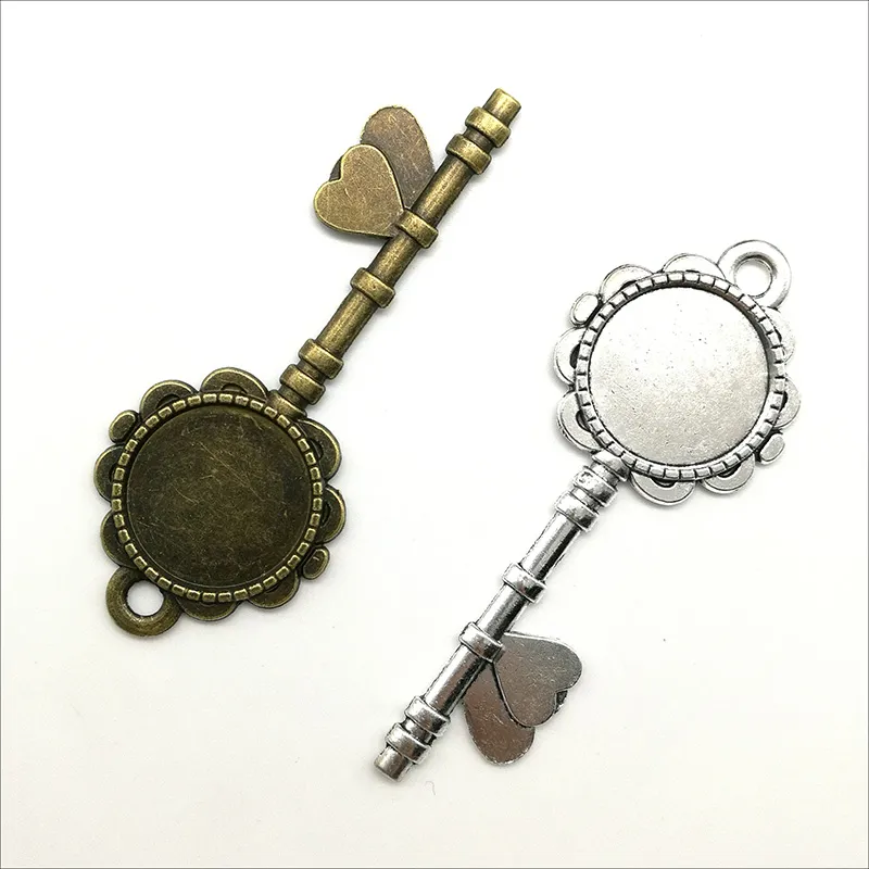 Base de Cabochon à grande clé, breloques antiques en argent, pendentifs pour la fabrication de bijoux, Bracelet, collier, boucles d'oreilles, 73x28mm, DH0741/828, 50 pièces