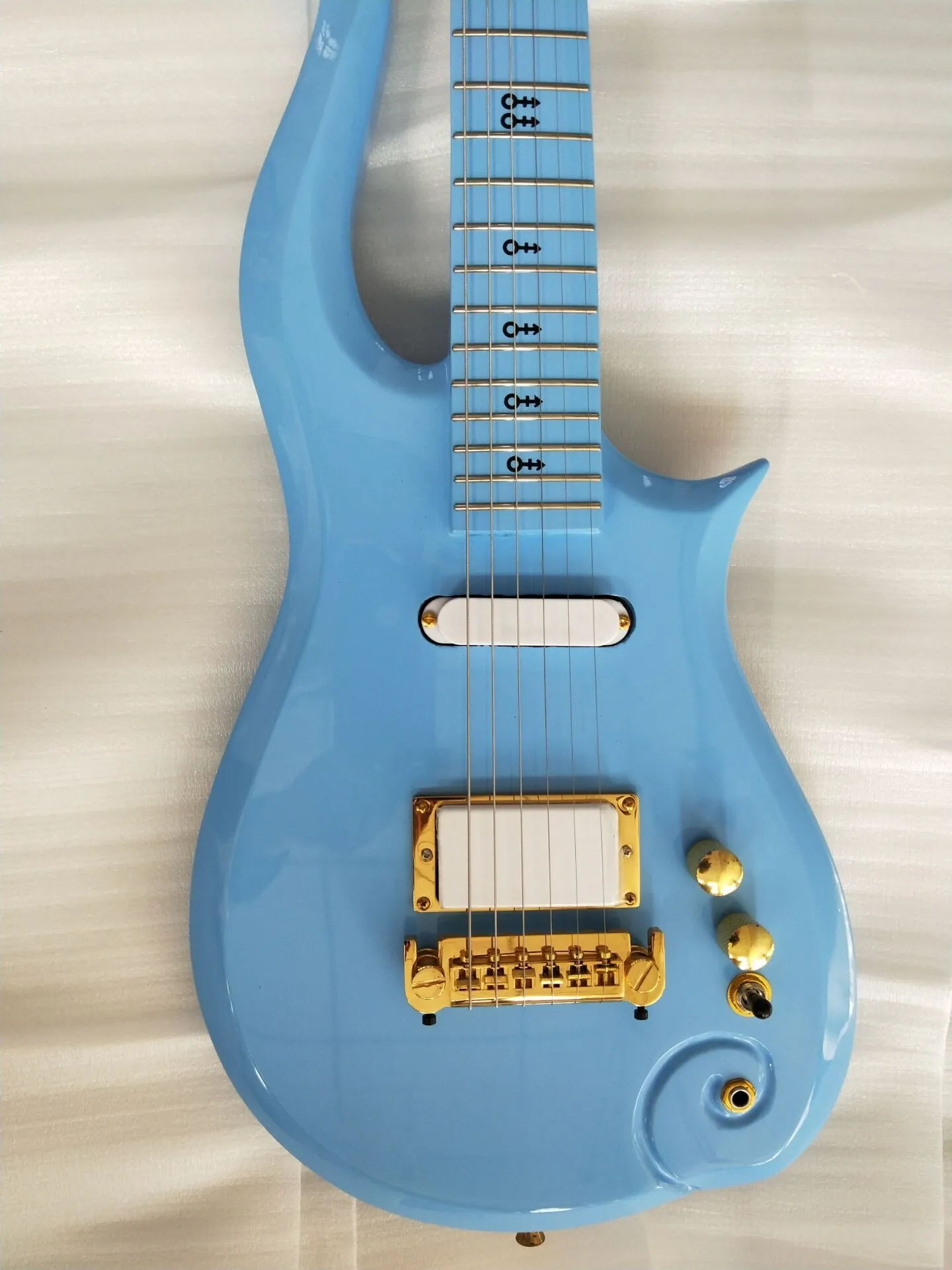 Schecter cloud guitar for sale hotsell