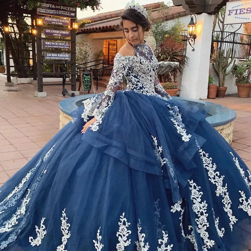 Juliet Manica lunga 2021 Abiti Quinceanera Ball Gown Spalla fredda Applique in pizzo Perline di cristallo Collo alto Vestidos De Prom Sweet 16 Dress