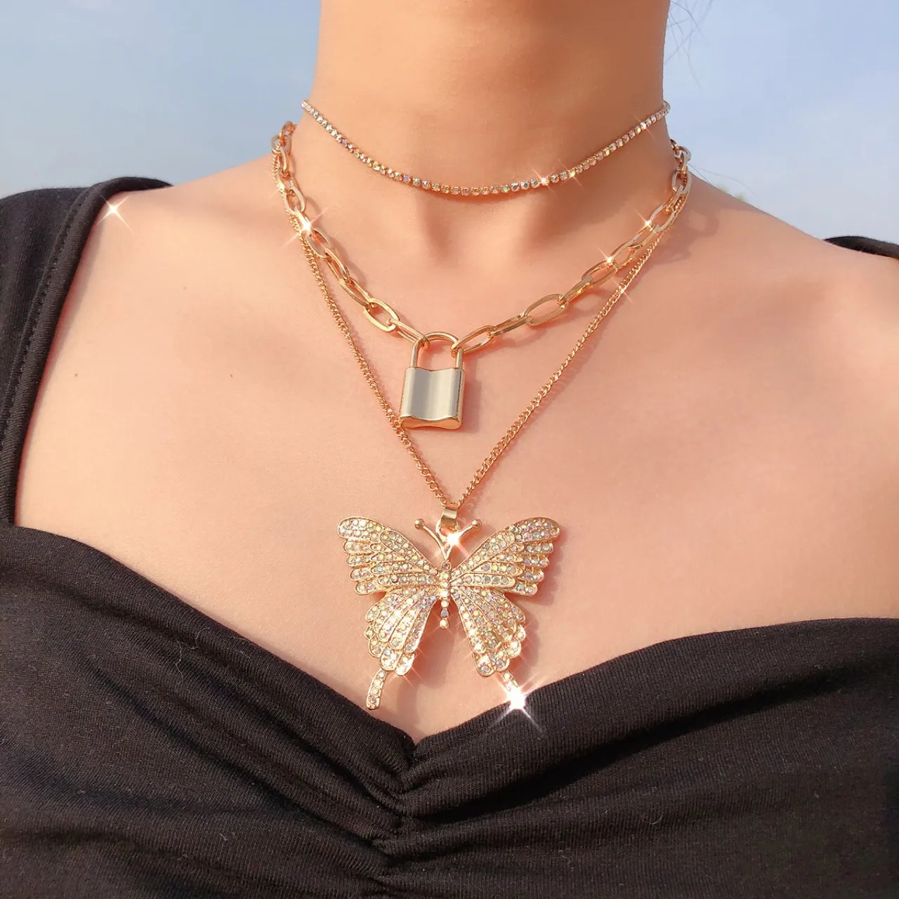 Iced Out Chains Butterfly Necklaces Luxury Gold Women Link Tennis Chain Bling Crystal Rhinestone Animal Lock Pendant Fashion Hip Hop Jewelry