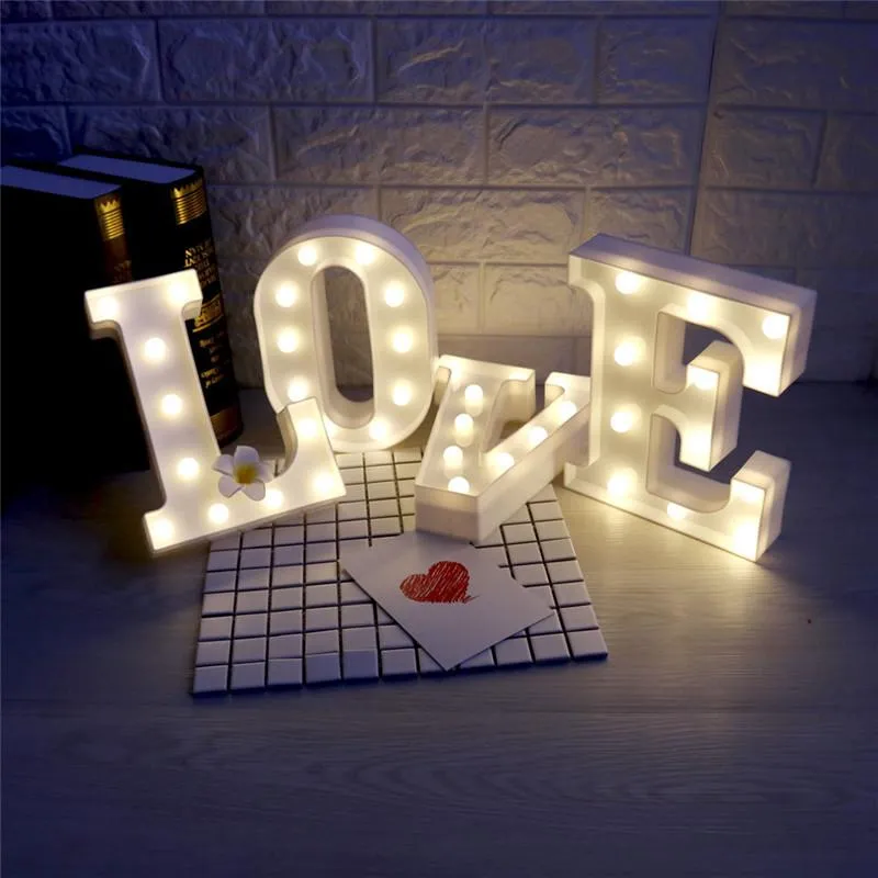 26 Letters Wit LED Nachtlampje Marquee Sign Alfabet Lamp voor verjaardag Bruiloft Slaapkamer Muur Opknoping Decor S025m