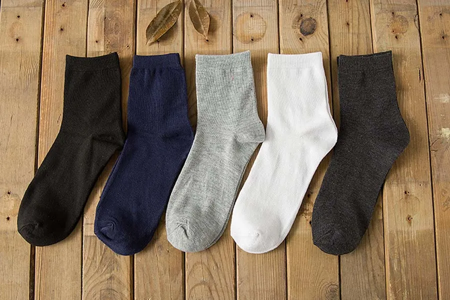 Toptan-Yeni Geliş Pamuk Katı Renk Klasik İş Erkekler Çorap Marka Günlük Elbise Erkek Çorap İçin