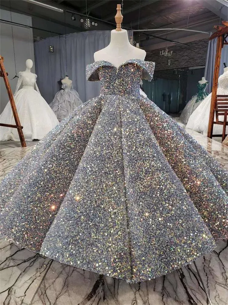 Sparkling Queen's Evening Dress; Glitter Fabric; Adjustable Puffiness