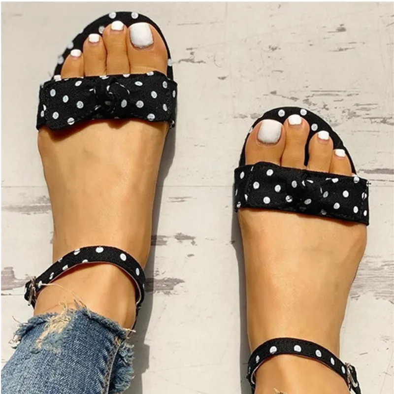 Kvinnor Sandaler Sommar 2020 Platt Casual Kvinna Skor Bågar Polka Dot Ladies Kvinnors Spännband Sandaler Kvinna Skor Stor Storlek