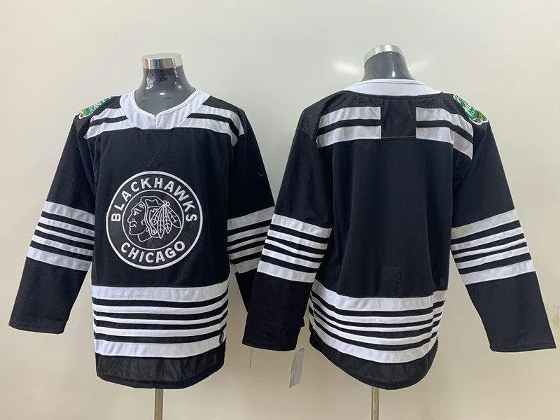 Jonathan toews winter classic jersey cheap
