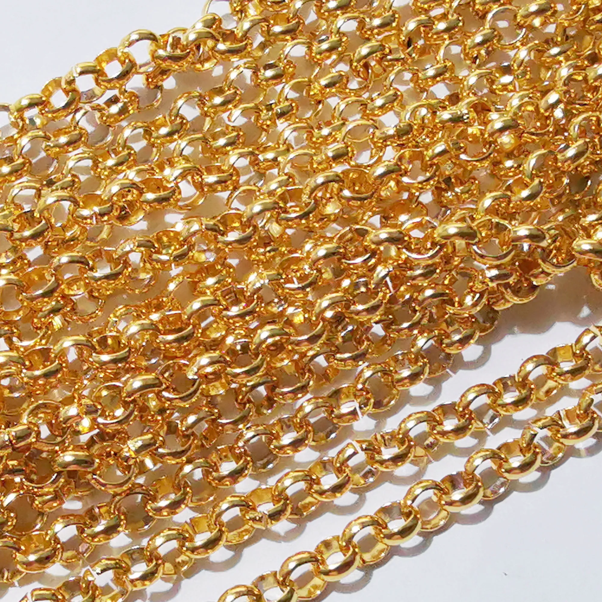 3meter partia o szerokości 4 mm ze stali nierdzewnej złotą złotą łańcuch łańcucha łańcucha łańcucha biżuterii