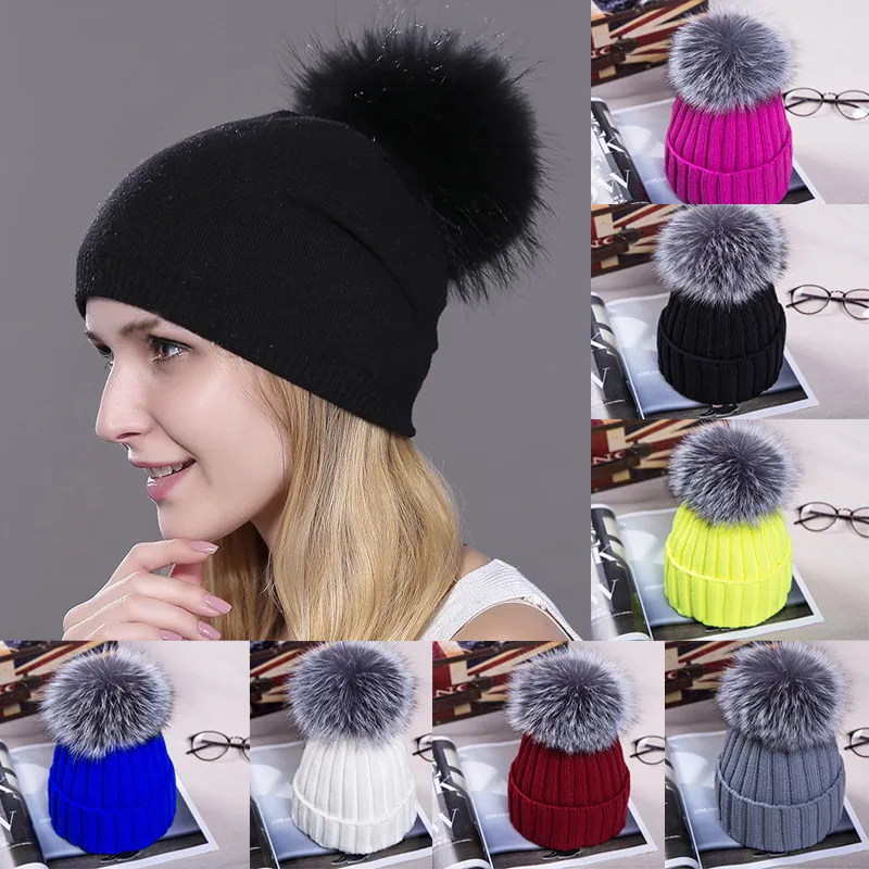 1 st mode kvinnor vinter hatt pom poms skullies mössor vinter mode bomull stickad hatt kvinnor utomhus mjuka damer kvinnliga mössor