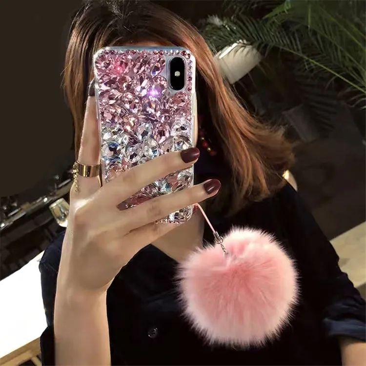Bling Crystal Diamond Fox Fur Ball Pendant Cell Phone Fodral Kåpa Till Iphone 11 12 Pro Max XS XR X 8 7 6S plus Samsung Galaxy Not 10 9 S10E / 9/8