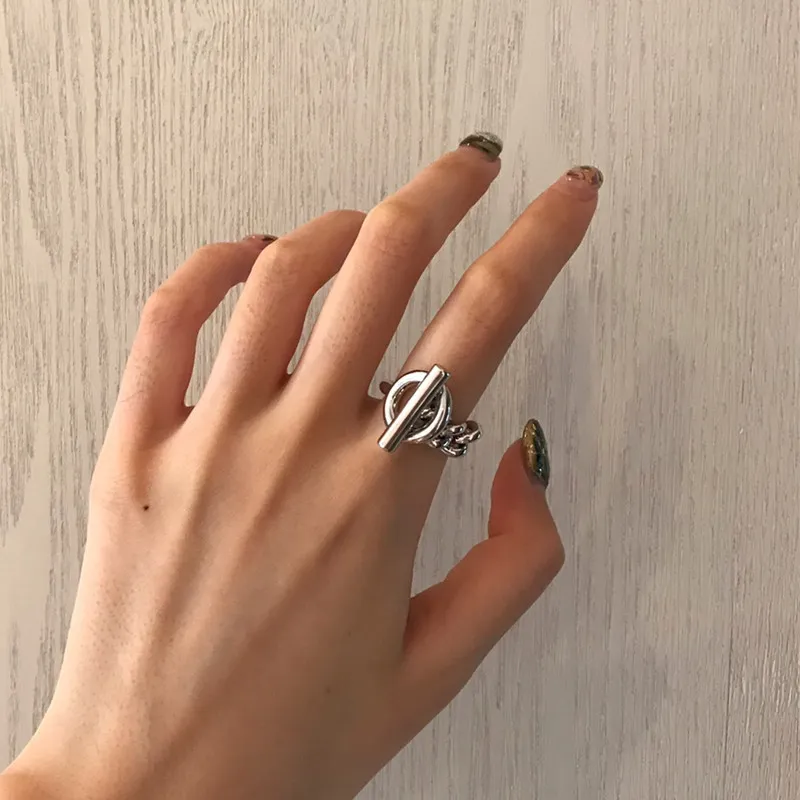Banda hip hop europeu e americano ot fivela anel de corrente punk estilo metal temperamento francês feminino anéis de dedo para mulheres homens jóias de casamento