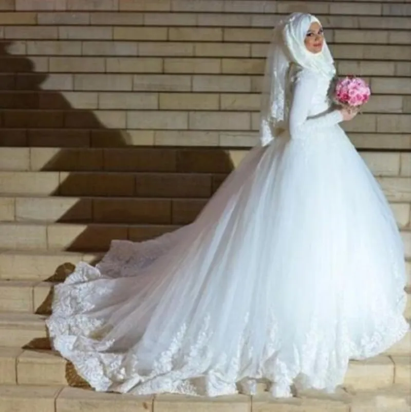 2021 sposa musulmana manica lunga tulle bianco abiti da sposa collo alto appliques pizzo arabo islamico inverno abiti da sposa gonfi Robe de Mariage