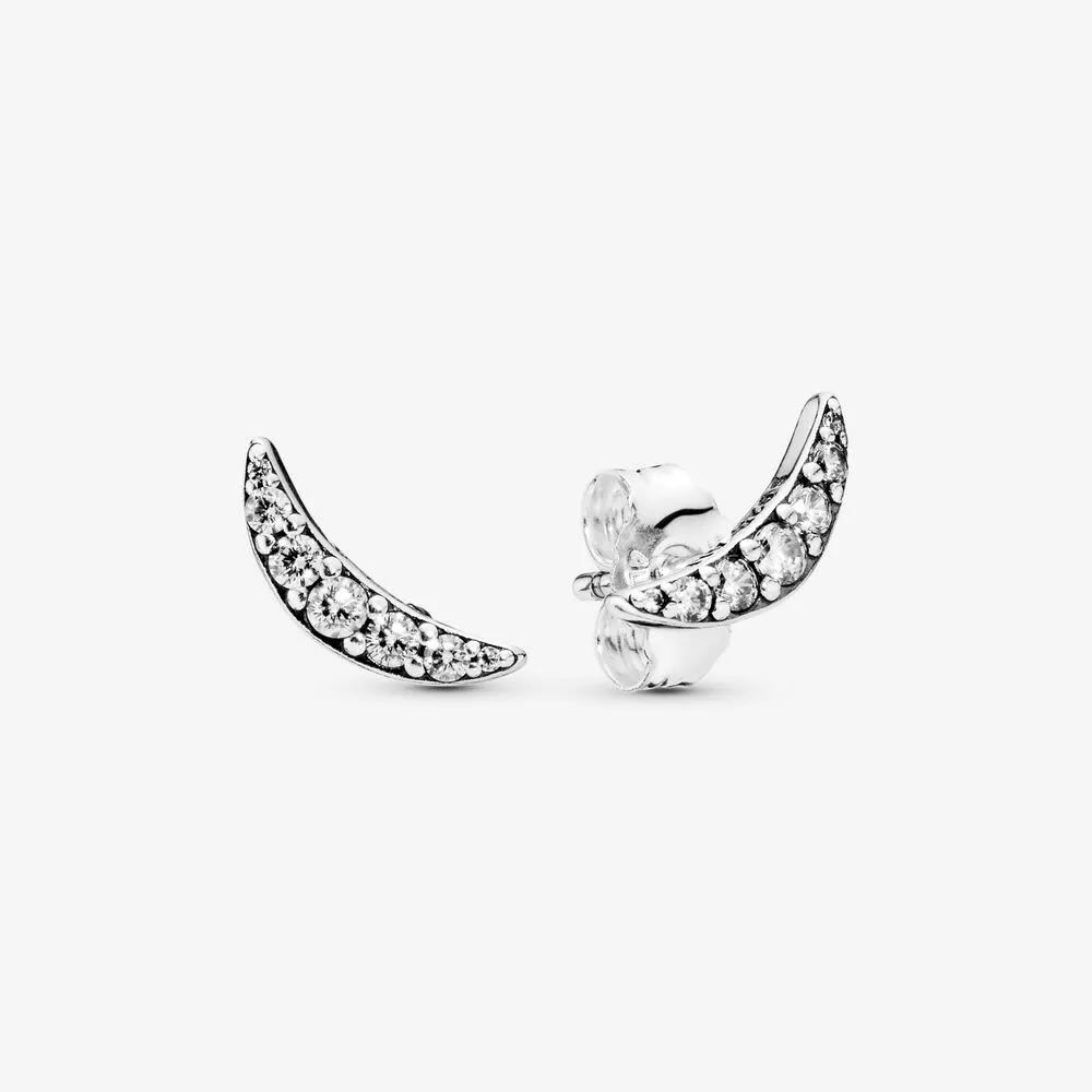 925 Sterling Silver Sparkling Crescent Moon Stud Örhängen Pave Cubic Zirconia Fashion Women Wedding Engagement Smycken Tillbehör för gåva