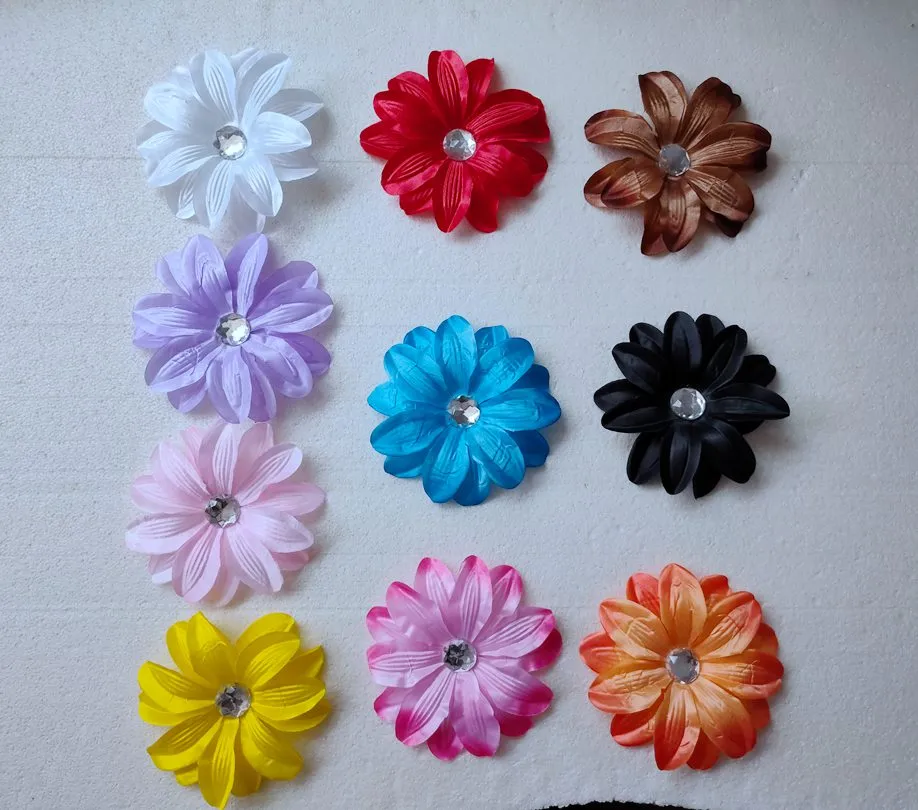 Lily Flower Hair Clip för Kvinnor Baby Girl Böhmen Beach Bröllop Charmig 12cm Headwear Hårstolar Hårband Tillbehör HD3224