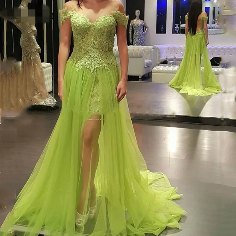 green Sheer Tulle Long Lace Prom Dresses off shoulder Slit Front Short Sleeves Evening Gowns Illusion Back Custom Made robe de soiree