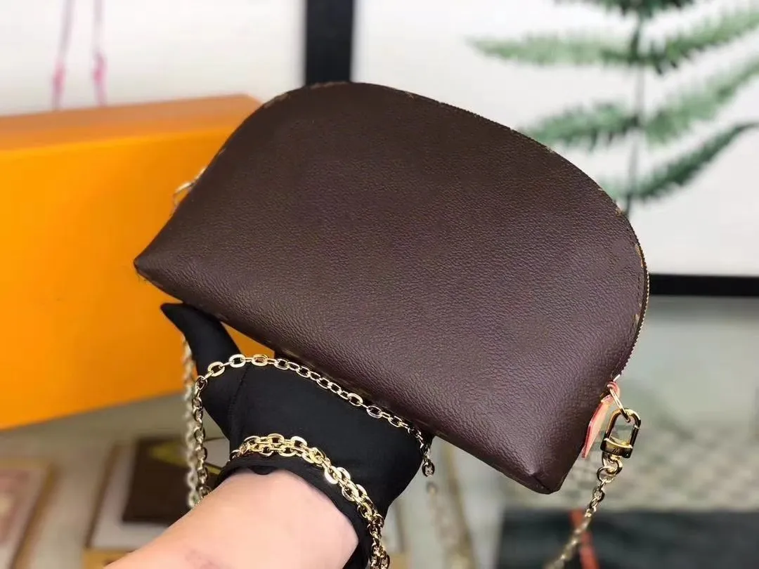 New 2020 high quality women`s Cowhide shoulder bag leisure fashion small postal bag women`s handbag fashion style women`s shoulder bag