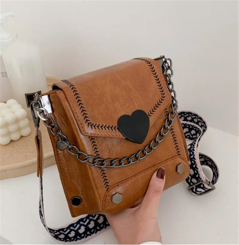 Fashion Crossbody Bag 2020 New Casual Designer Bag Leather Chain HandBags Shoulder Messenger Sac ￀ Main Femme Purse backpack